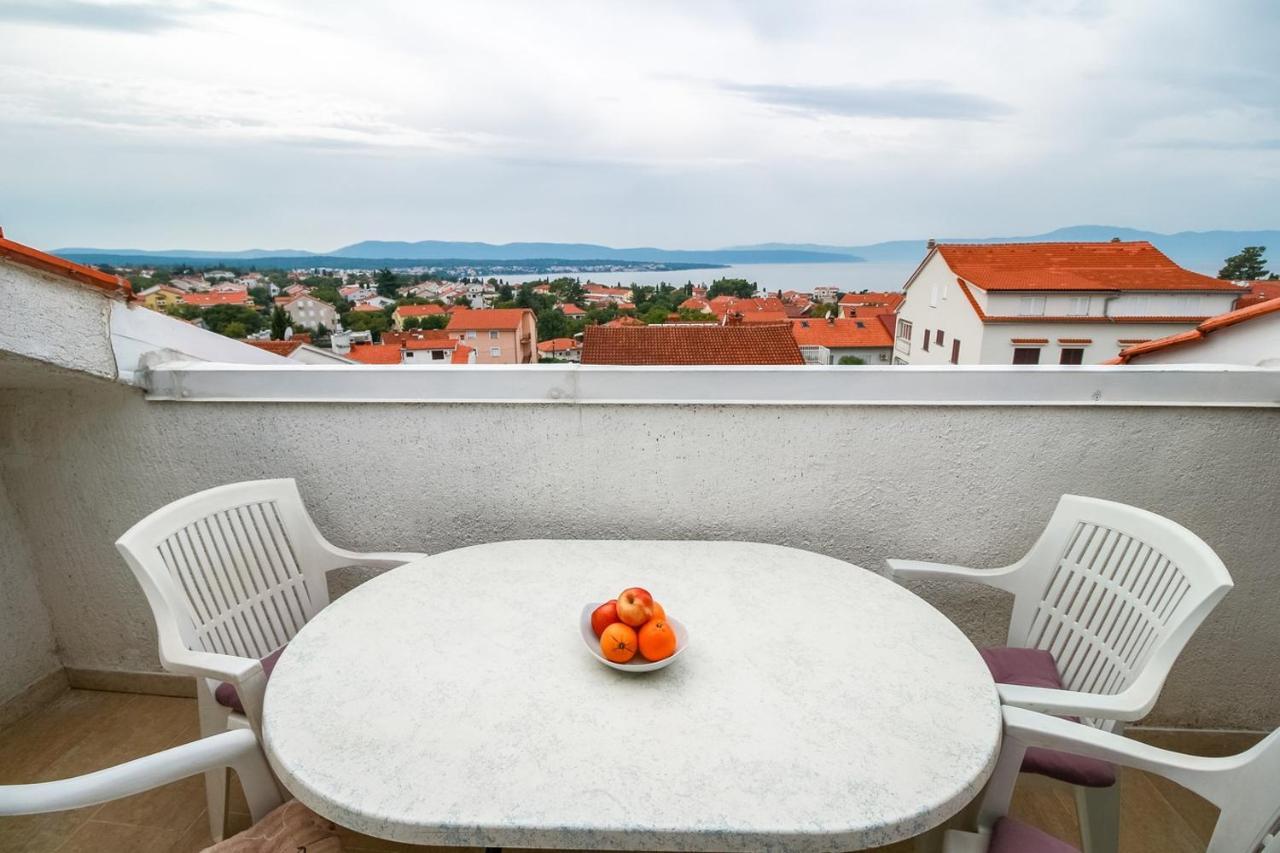 Apartments Katarina K Malinska Exterior foto